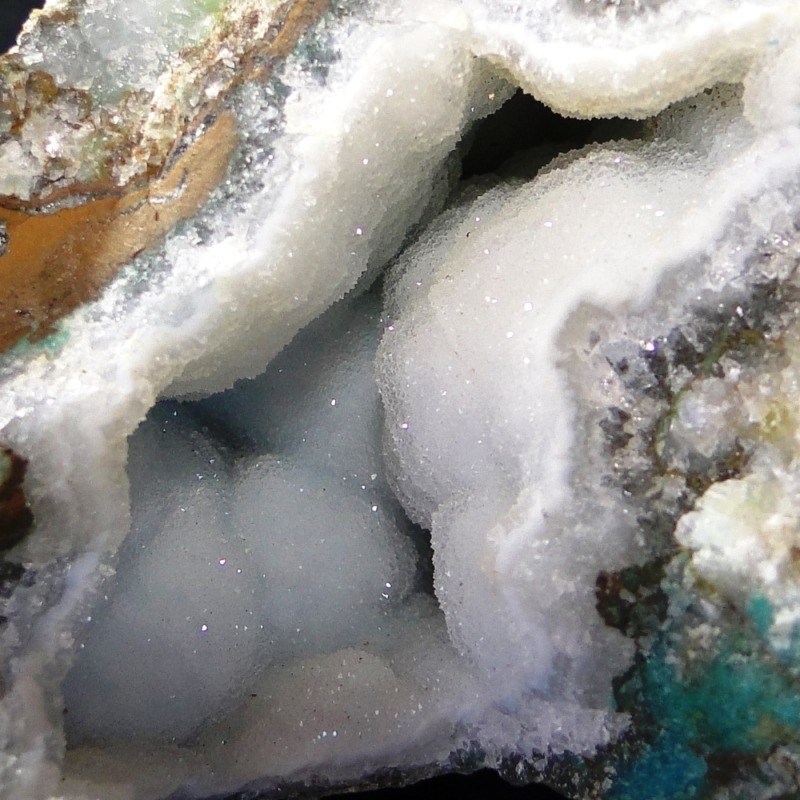 Chalcedony & Smithsonite - Image 4