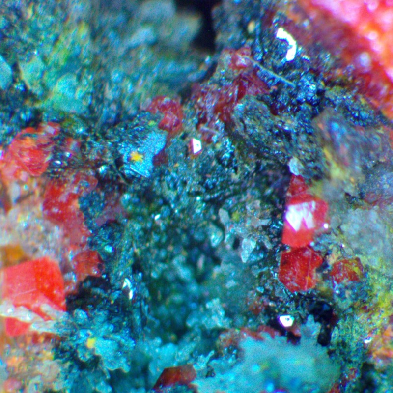 Wulfenite & Iranite - Image 6