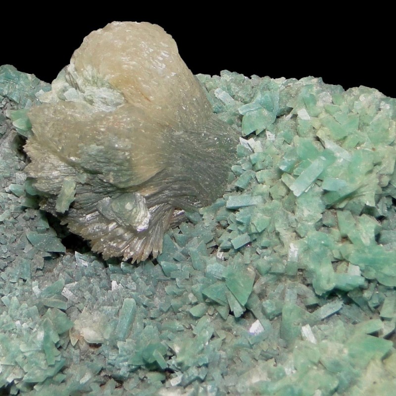 Heulandite & Stilbite - Image 4